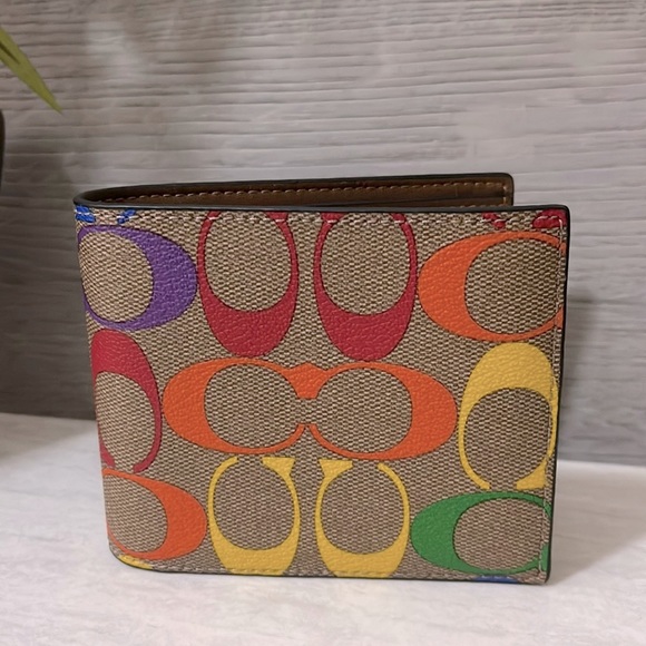Coach Men's 3 In 1 Compact ID Wallet in Rainbow Signature & Leather - Picture 1 of 11